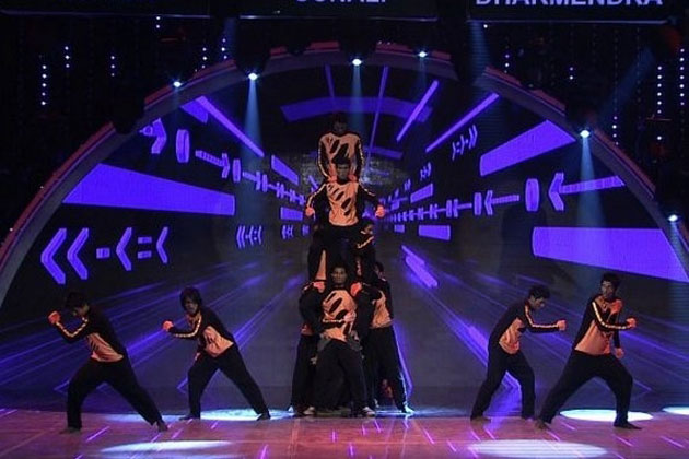 Suresh and Vernon Group wins 'India's Got Talent 3'